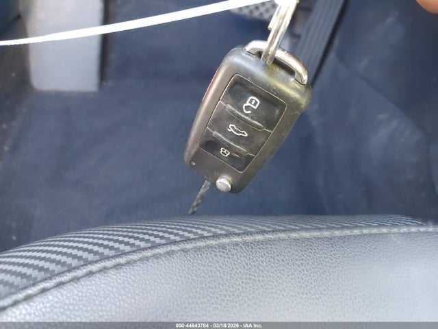 Продажа на аукционе авто 2012 Volkswagen Beetle 2.5l, vin: 3VWJP7AT8CM659606, номер лота: 44643784