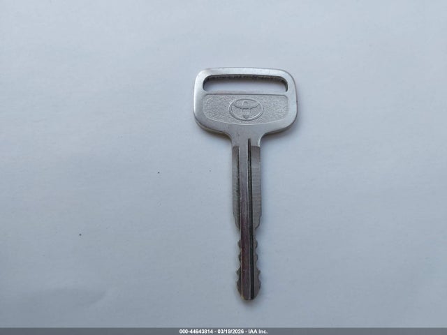 2004 TOYOTA COROLLA JTDBR32E742035525 Photo 10