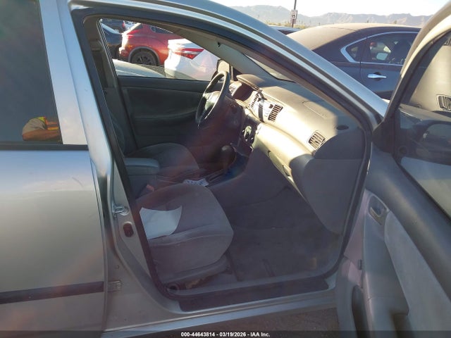 2004 TOYOTA COROLLA JTDBR32E742035525 Photo 4