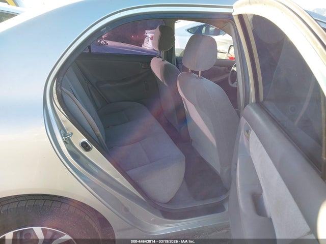 2004 TOYOTA COROLLA JTDBR32E742035525 Photo 7