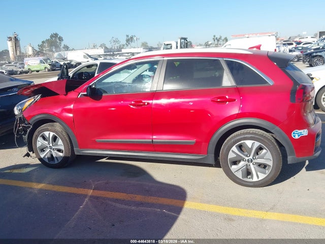 KNDCC3LG8M5098590 KIA Niro Ev Ex