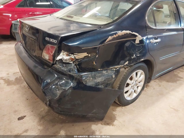 2002 Lexus Es 300 მანქანა იყიდება აუქციონზე, vin: JTHBF30G420082161, აუქციონის ნომერი: 44643838