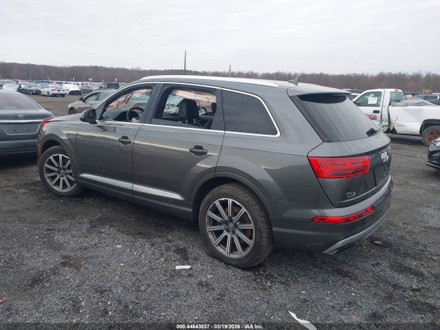 Продажа на аукционе авто 2018 Audi Q7 3.0t Premium, vin: WA1LAAF75JD043578, номер лота: 44643837