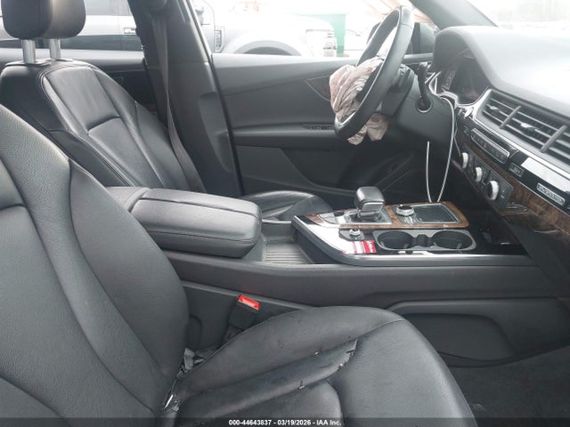 Продажа на аукционе авто 2018 Audi Q7 3.0t Premium, vin: WA1LAAF75JD043578, номер лота: 44643837