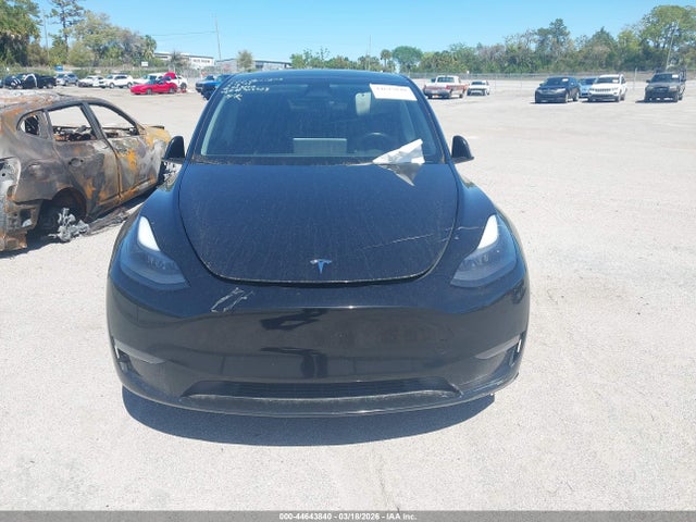 Продаж на аукціоні авто 2023 Tesla Model Y Awd/long Range Dual Motor All-wheel Drive, vin: 7SAYGAEE6PF909903, номер лоту: 44643840