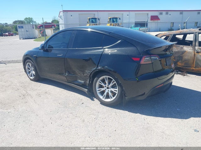 Продаж на аукціоні авто 2023 Tesla Model Y Awd/long Range Dual Motor All-wheel Drive, vin: 7SAYGAEE6PF909903, номер лоту: 44643840