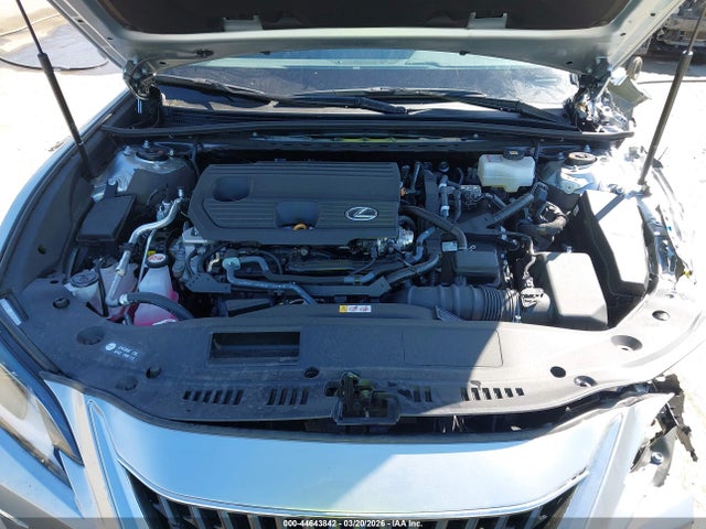 58ADA1C18SU071763 Lexus ES 300H
