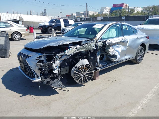 58ADA1C18SU071763 Lexus ES 300H