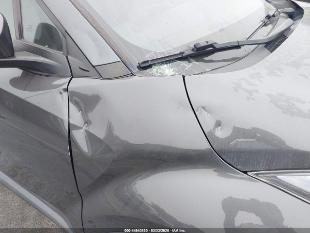 Toyota C-HR XLE 2019 NMTKHMBX4KR082168 Image 21