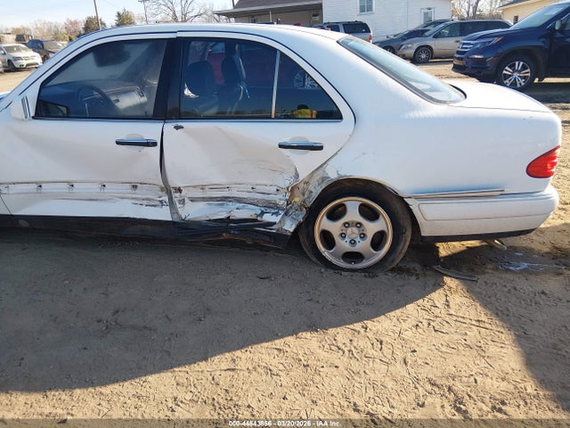 1997 Mercedes-benz E 320 მანქანა იყიდება აუქციონზე, vin: WDBJF55F3VA377340, აუქციონის ნომერი: 44643856