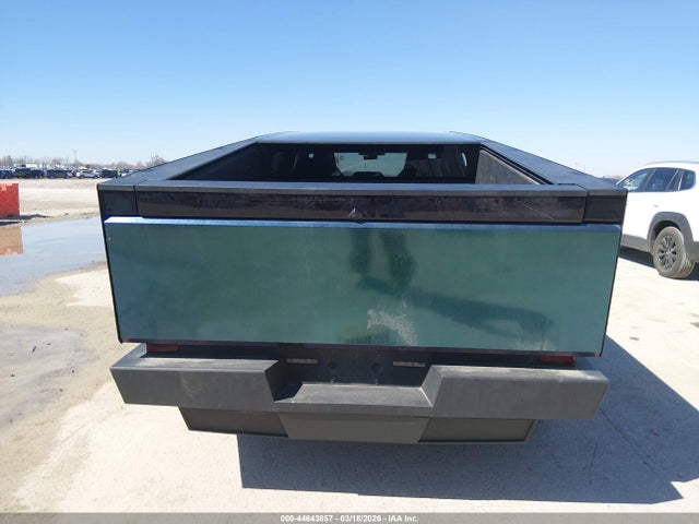 2024 Tesla Cybertruck All-wheel Drive მანქანა იყიდება აუქციონზე, vin: 7G2CEHED0RA022274, აუქციონის ნომერი: 44643857