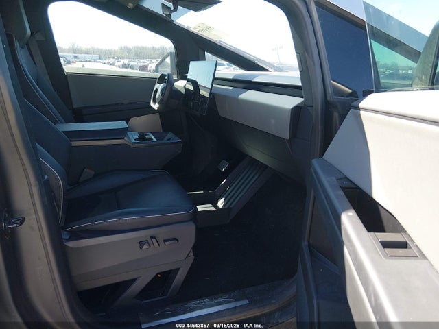 2024 Tesla Cybertruck All-wheel Drive მანქანა იყიდება აუქციონზე, vin: 7G2CEHED0RA022274, აუქციონის ნომერი: 44643857