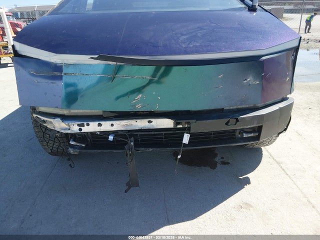 2024 Tesla Cybertruck All-wheel Drive მანქანა იყიდება აუქციონზე, vin: 7G2CEHED0RA022274, აუქციონის ნომერი: 44643857