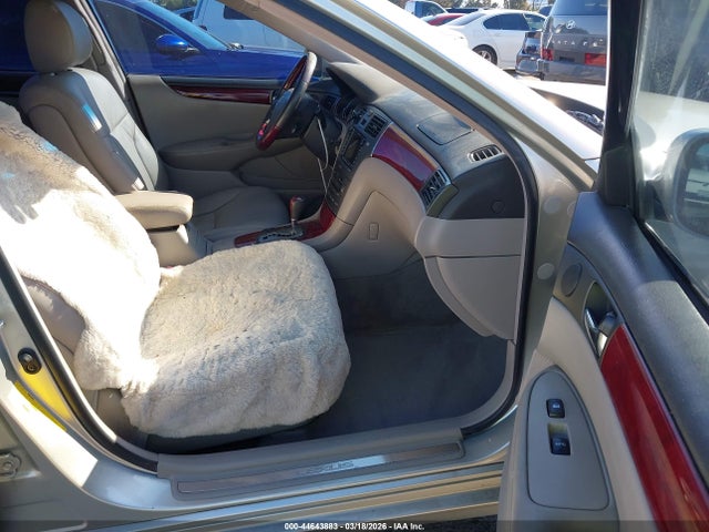 2004 Lexus Es 330 მანქანა იყიდება აუქციონზე, vin: JTHBA30G445051626, აუქციონის ნომერი: 44643883