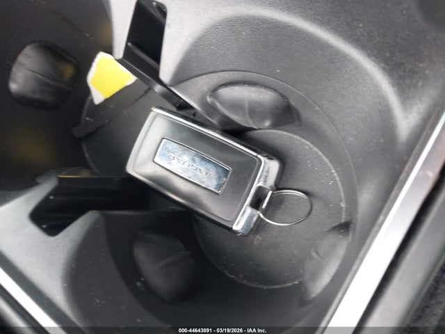 2019 JAGUAR E-PACE SADFJ2FXXK1Z42775 Photo 10