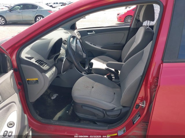2013 Hyundai Accent Gs მანქანა იყიდება აუქციონზე, vin: KMHCT5AE3DU104665, აუქციონის ნომერი: 44643894