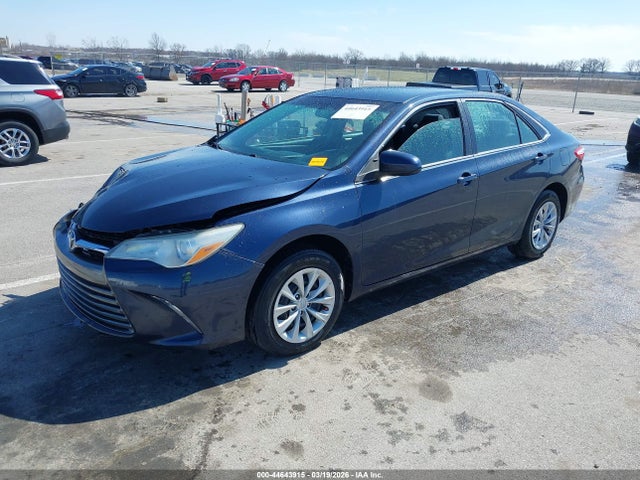 Toyota CAMRY LE 2015 4T1BF1FK4FU962482 Image 2