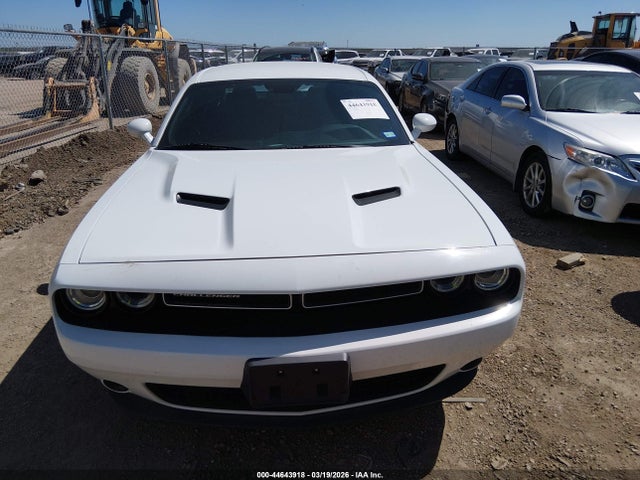 Продажа на аукционе авто 2018 Dodge Challenger Sxt, vin: 2C3CDZAG4JH118930, номер лота: 44643918