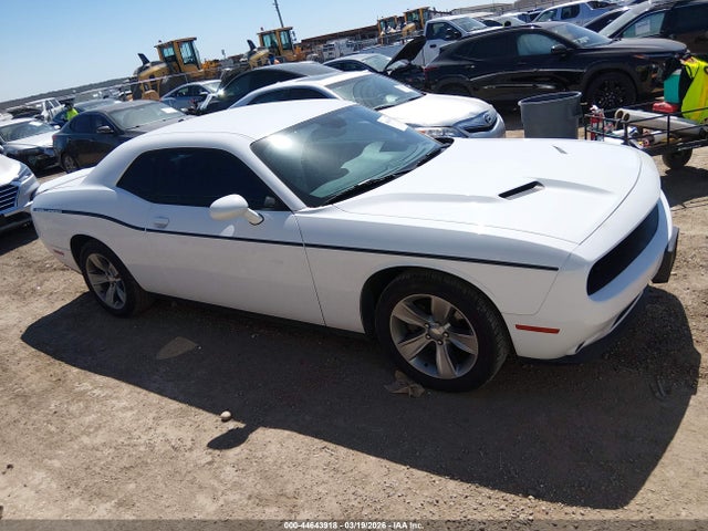 Продажа на аукционе авто 2018 Dodge Challenger Sxt, vin: 2C3CDZAG4JH118930, номер лота: 44643918