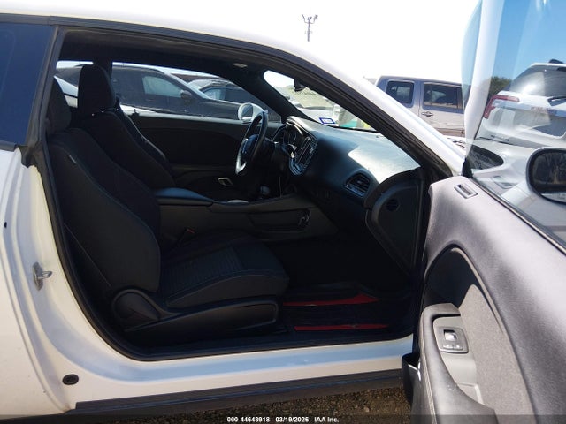 Продажа на аукционе авто 2018 Dodge Challenger Sxt, vin: 2C3CDZAG4JH118930, номер лота: 44643918
