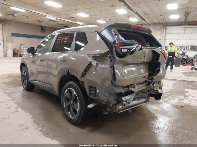 2024 Nissan Rogue Sv Intelligent Awd მანქანა იყიდება აუქციონზე, vin: JN8BT3BB1RW449069, აუქციონის ნომერი: 44643933