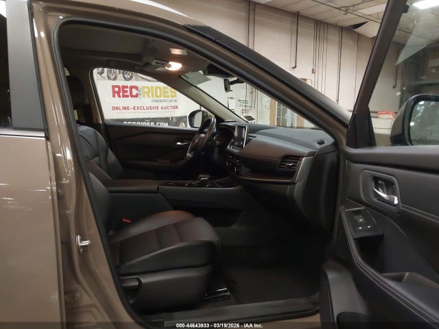 2024 Nissan Rogue Sv Intelligent Awd მანქანა იყიდება აუქციონზე, vin: JN8BT3BB1RW449069, აუქციონის ნომერი: 44643933