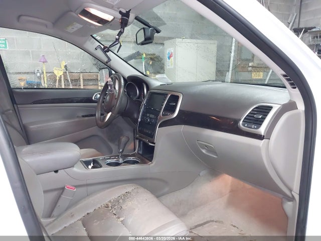 2013 Jeep Grand Cherokee Laredo მანქანა იყიდება აუქციონზე, vin: 1C4RJFAG3DC614645, აუქციონის ნომერი: 44643936