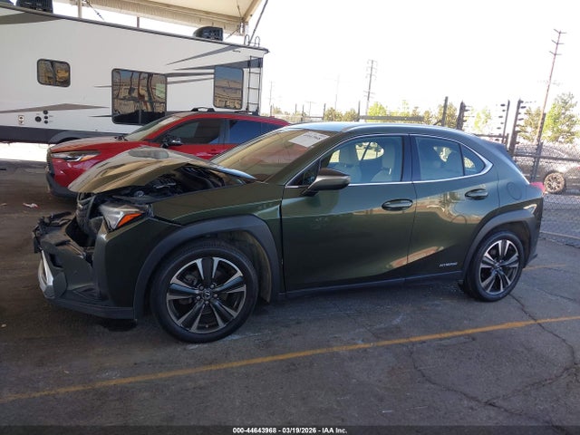 Lexus UX 250H 2022 JTHX9JBH6N2060484 Image 14