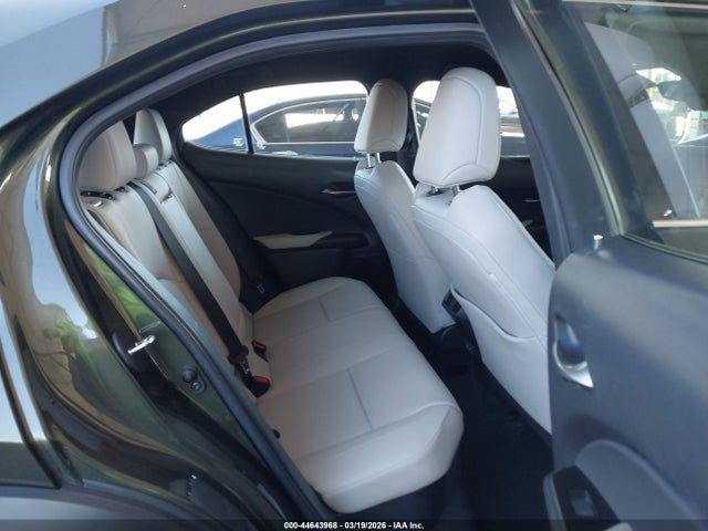 Lexus UX 250H 2022 JTHX9JBH6N2060484 Image 8