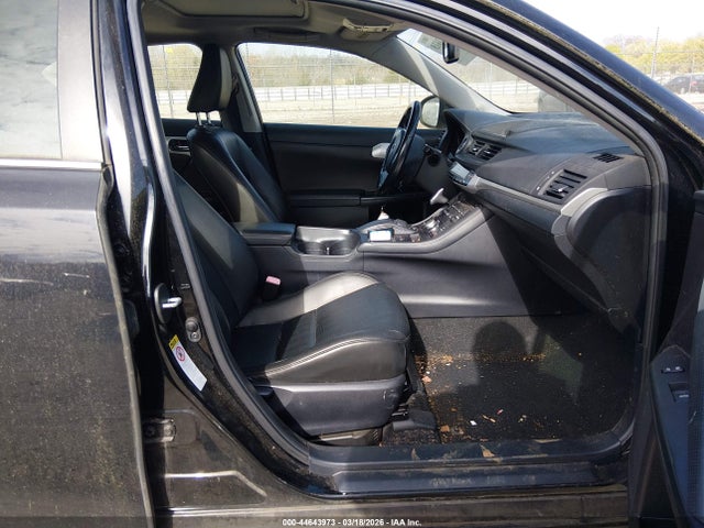 44643973 :رقم المزاد ، JTHKD5BH3C2063615 vin ، 2012 Lexus Ct 200h Premium مزاد بيع