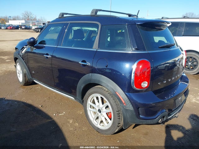 2015 MINI COUNTRYMAN WMWZC5C5XFWP47966 Photo 2