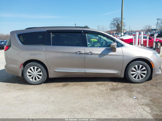 Aukcja sprzedaży 2017 Chrysler Pacifica Touring-l, vin: 2C4RC1BG8HR539384, numer aukcji: 44643995