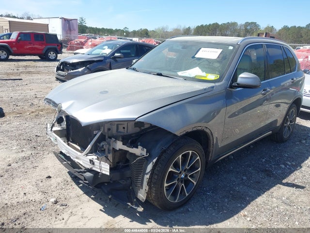 2017 BMW X5 5UXKR2C52H0U18328 Photo 1