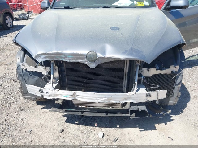 2017 BMW X5 5UXKR2C52H0U18328 Photo 5