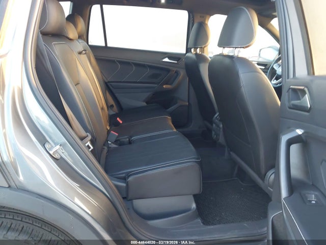 Продаж на аукціоні авто 2022 Volkswagen Tiguan 2.0t Se R-line Black, vin: 3VV8B7AX0NM072047, номер лоту: 44644020