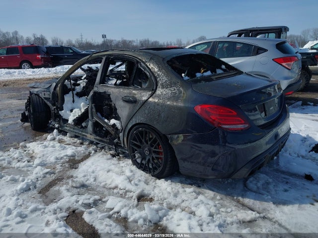 Продаж на аукціоні авто 2016 Mercedes-benz Amg C 63 S, vin: 55SWF8HB8GU103075, номер лоту: 44644029