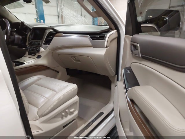 Продаж на аукціоні авто 2019 Gmc Yukon Xl Denali, vin: 1GKS2HKJ5KR404745, номер лоту: 44644032