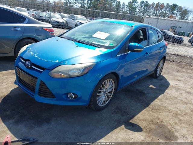 Ford Focus Titanium 2014 1FADP3N22EL366661 Image 2