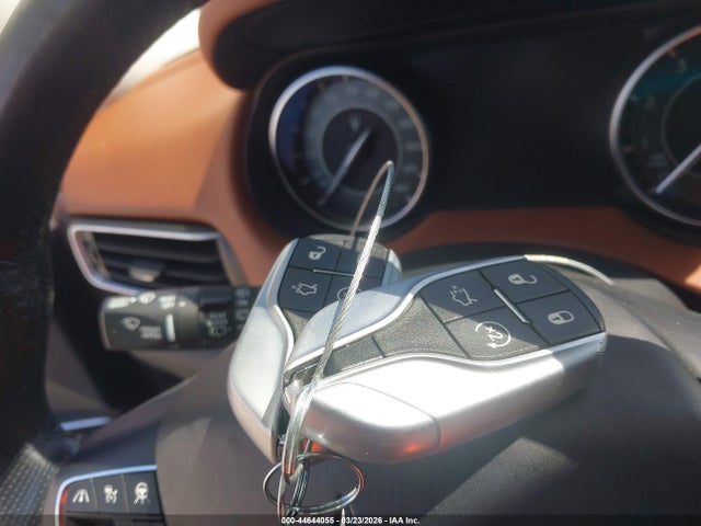 2022 Maserati Levante Modena მანქანა იყიდება აუქციონზე, vin: ZN661YUM3NX384176, აუქციონის ნომერი: 44644055