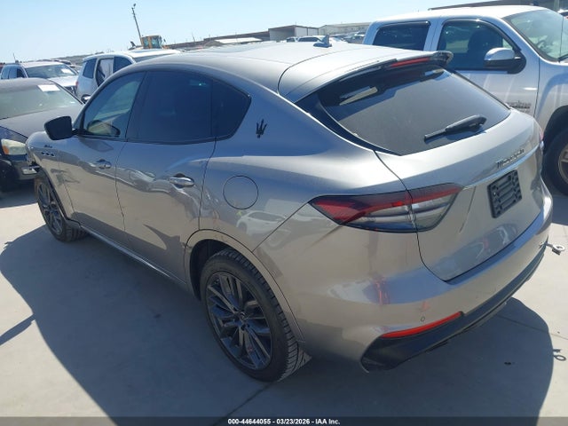 2022 Maserati Levante Modena მანქანა იყიდება აუქციონზე, vin: ZN661YUM3NX384176, აუქციონის ნომერი: 44644055