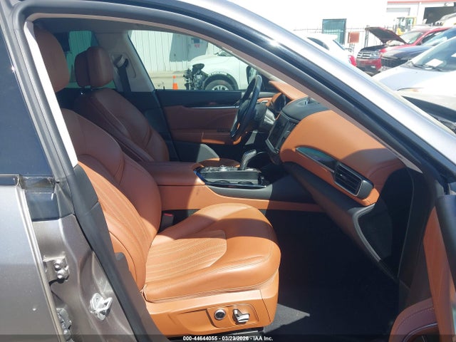 2022 Maserati Levante Modena მანქანა იყიდება აუქციონზე, vin: ZN661YUM3NX384176, აუქციონის ნომერი: 44644055