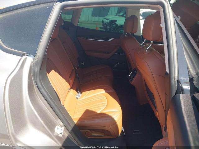 2022 Maserati Levante Modena მანქანა იყიდება აუქციონზე, vin: ZN661YUM3NX384176, აუქციონის ნომერი: 44644055