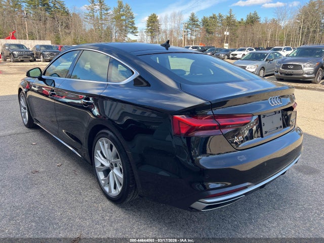 2022 AUDI A5 SPORTBACK WAUABCF56NA028502 Photo 2
