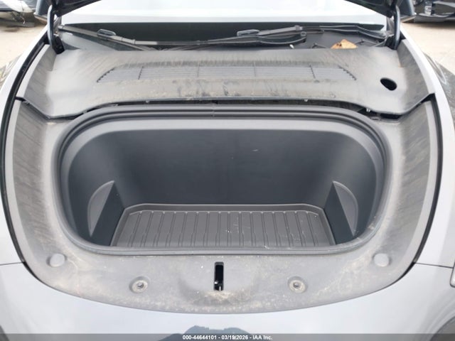 44644101 :رقم المزاد ، 7SAYGDEE6SF258220 vin ، 2025 Tesla Model Y Long Range Dual Motor All-wheel Drive مزاد بيع