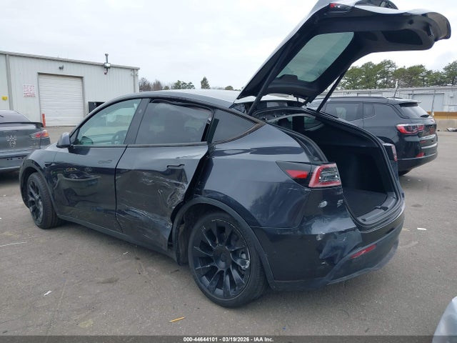 44644101 :رقم المزاد ، 7SAYGDEE6SF258220 vin ، 2025 Tesla Model Y Long Range Dual Motor All-wheel Drive مزاد بيع