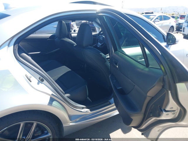 JTHGA1D27L5105119 Lexus IS 300