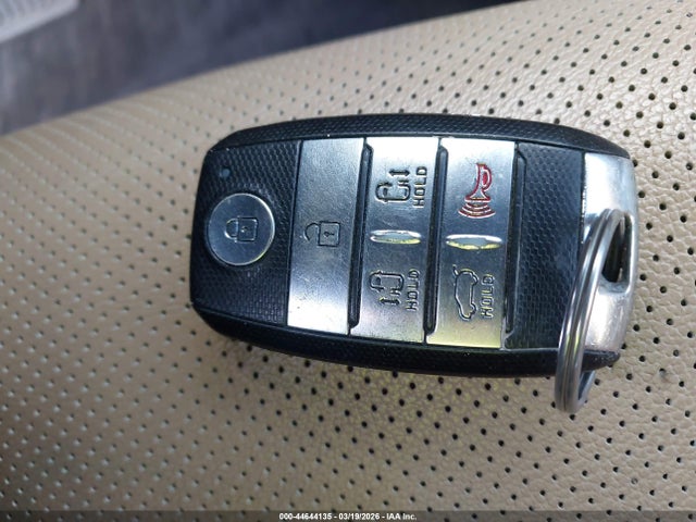 2018 KIA SEDONA KNDME5C14J6394217 Photo 10