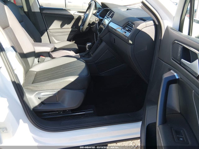 2023 Volkswagen Tiguan 2.0t Se მანქანა იყიდება აუქციონზე, vin: 3VVNB7AX8PM035625, აუქციონის ნომერი: 44644160