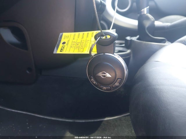 2012 MINI COOPER S WMWSV3C55CT385381 Photo 10