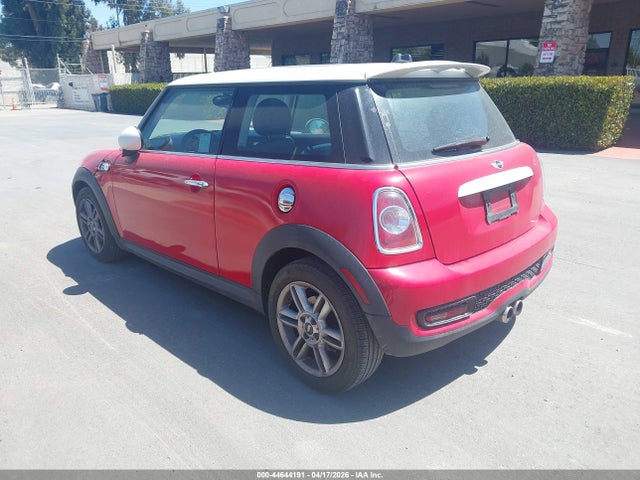 2012 MINI COOPER S WMWSV3C55CT385381 Photo 2